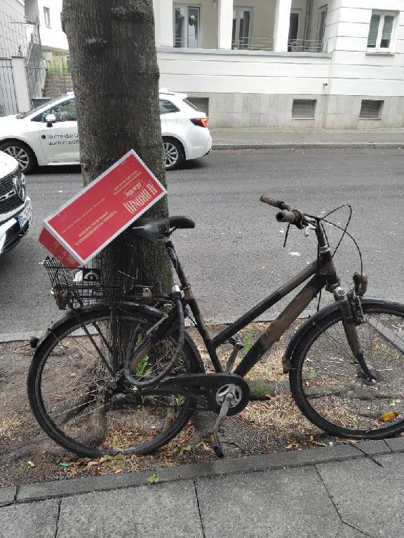 Foto zur Meldung: Abfall - Schrottfahrräder liste