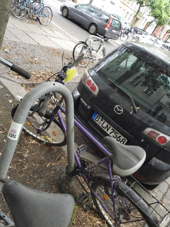 Foto zur Meldung: Abfall - Schrottfahrräder