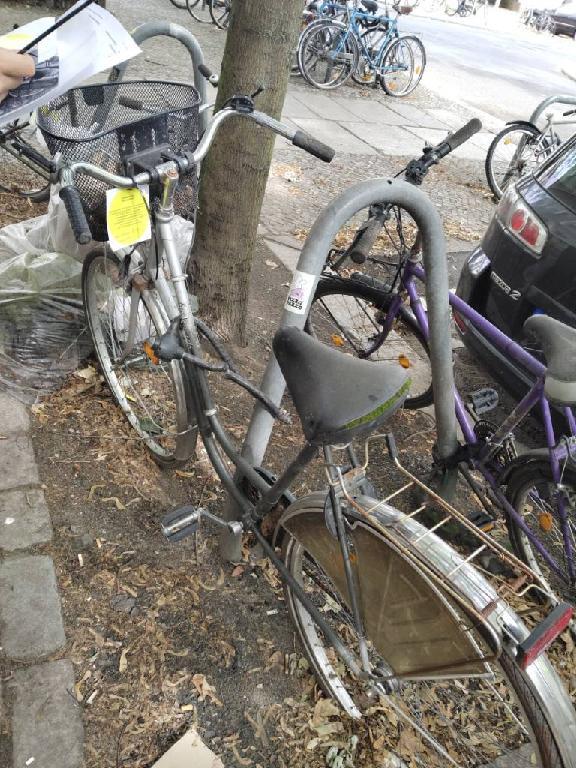 Foto zur Meldung: Abfall - Schrottfahrräder