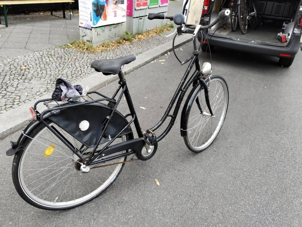 Foto zur Meldung: Abfall - Schrottfahrräder entsorgt
