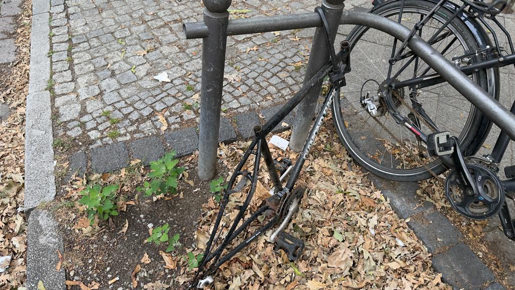 Foto zur Meldung: Abfall - Schrottfahrräder liste