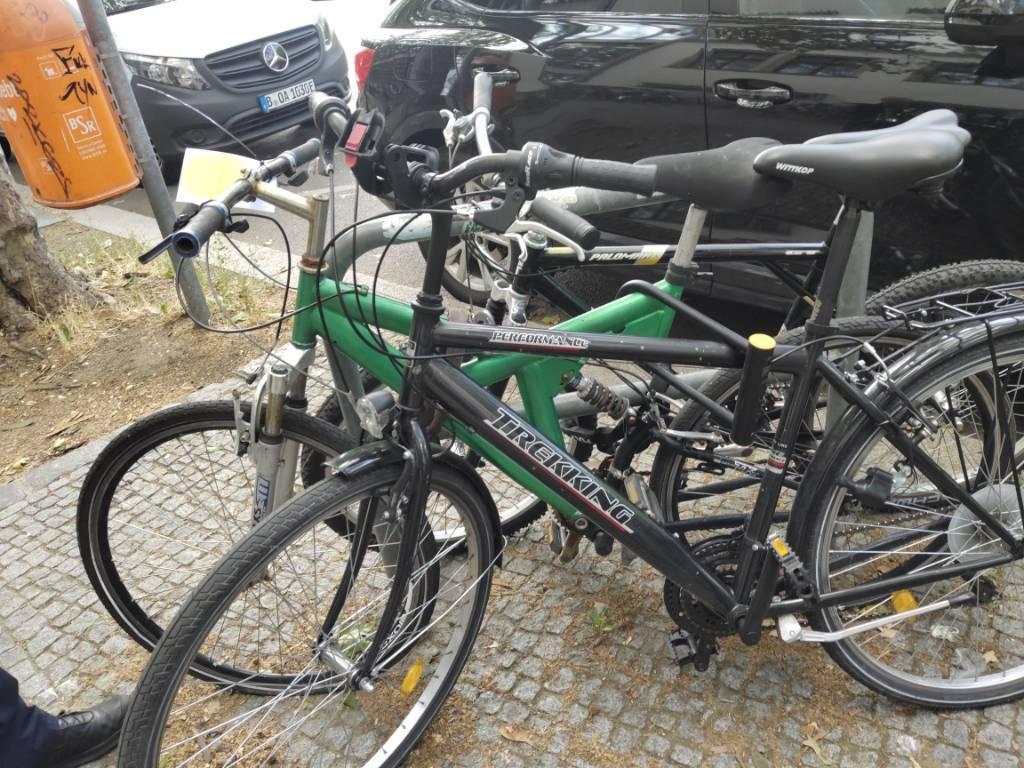 Foto zur Meldung: Abfall - Schrottfahrräder liste
