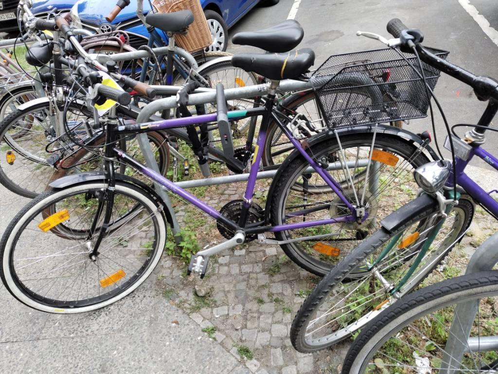 Foto zur Meldung: Abfall - Schrottfahrräder liste