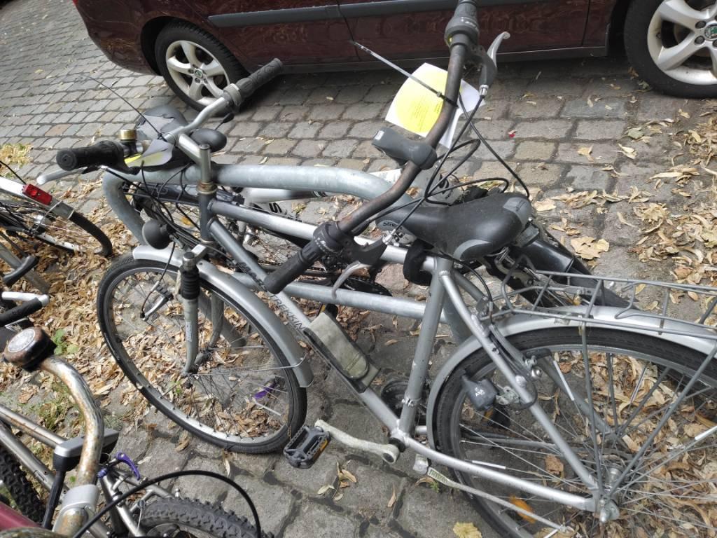 Foto zur Meldung: Abfall - Schrottfahrräder