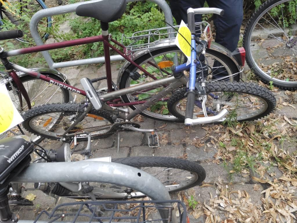 Foto zur Meldung: Abfall - Schrottfahrräder liste