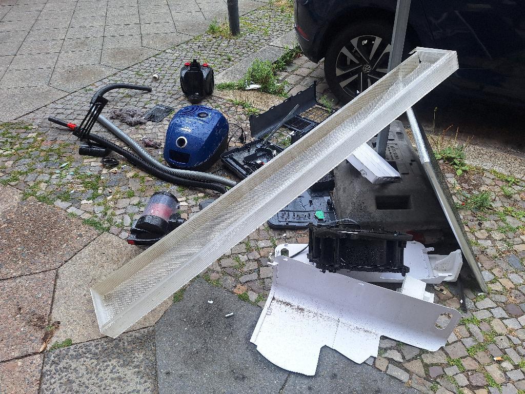 Foto zur Meldung: Abfall - Elektroschrott