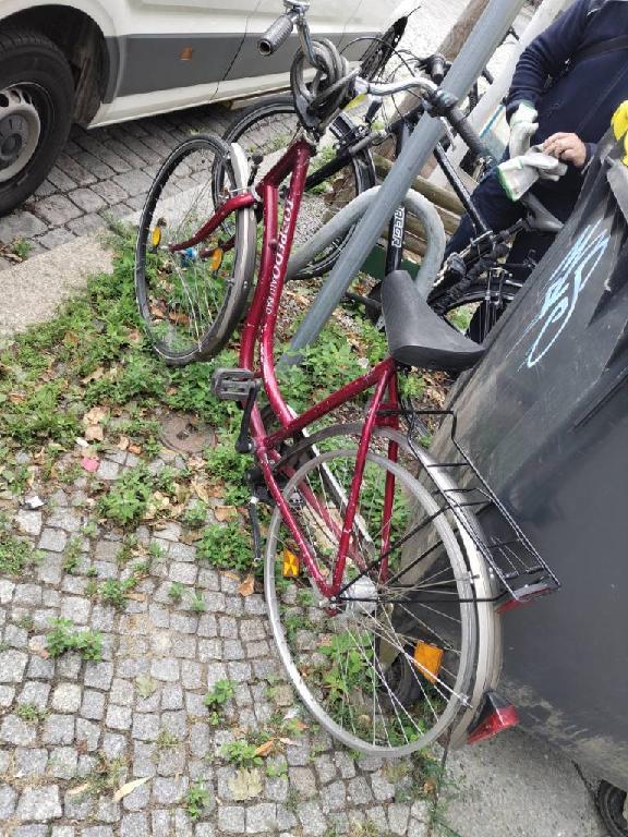 Foto zur Meldung: Abfall - Schrottfahrräder liste