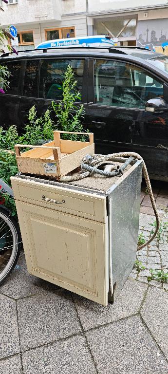 Foto zur Meldung: Abfall - Elektroschrott