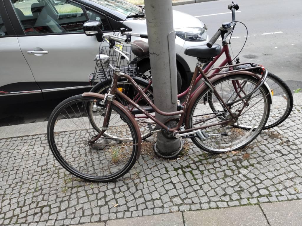 Foto zur Meldung: Abfall - Schrottfahrräder liste