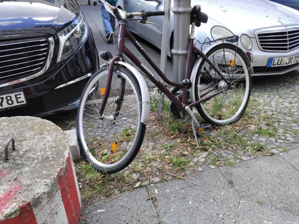 Foto zur Meldung: Abfall - Schrottfahrräder liste