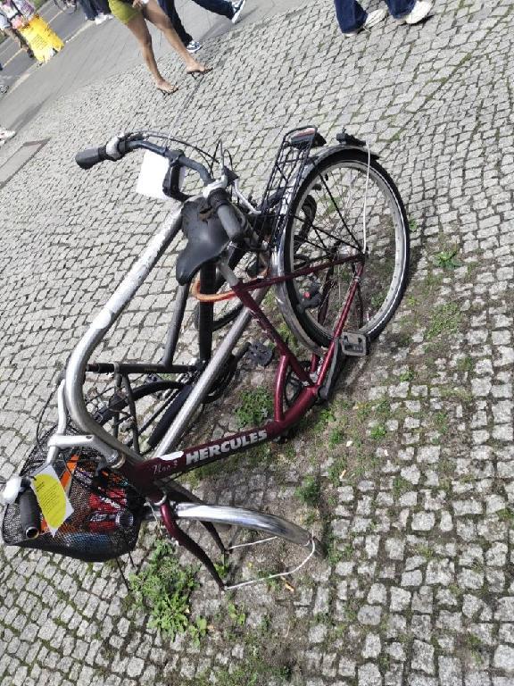 Foto zur Meldung: Abfall - Schrottfahrräder liste