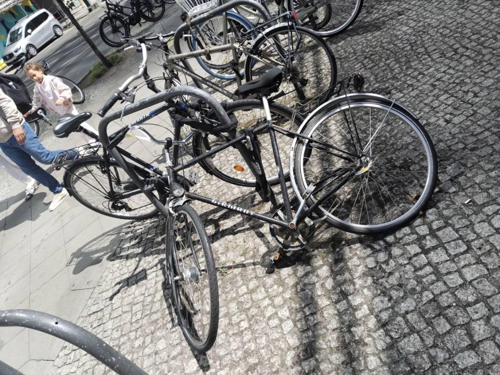 Foto zur Meldung: Abfall - Schrottfahrräder liste