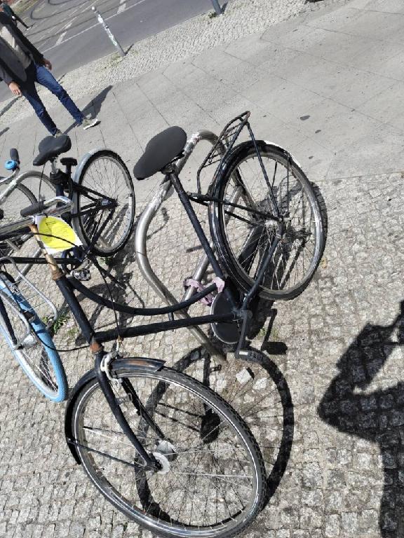 Foto zur Meldung: Abfall - Schrottfahrräder liste