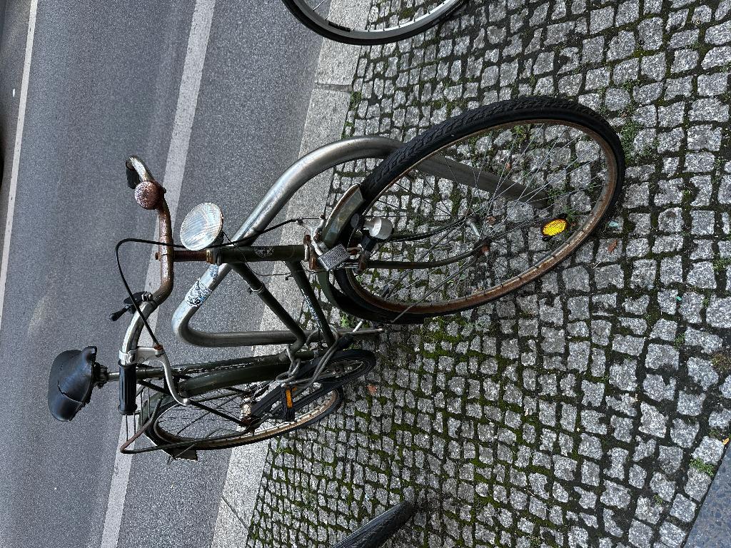Foto zur Meldung: Abfall - Schrottfahrräder pr.