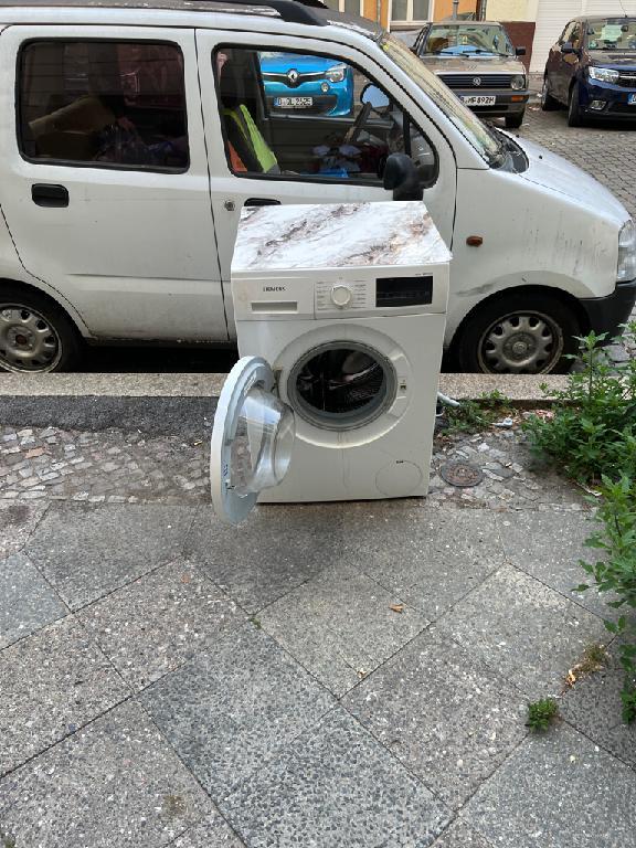 Foto zur Meldung: Abfall - Elektroschrott