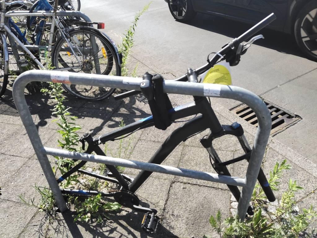 Foto zur Meldung: Abfall - Schrottfahrräder liste