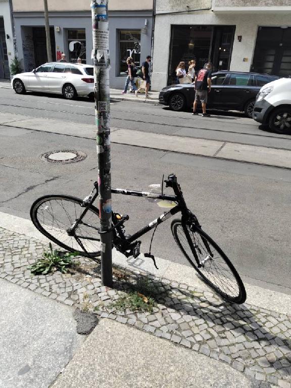 Foto zur Meldung: Abfall - Schrottfahrräder liste