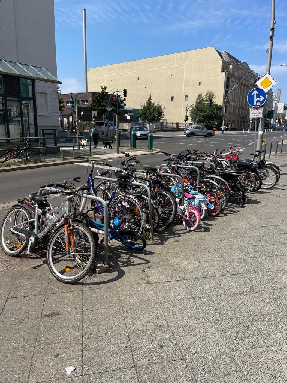 Foto zur Meldung: Abfall - Schrottfahrräder