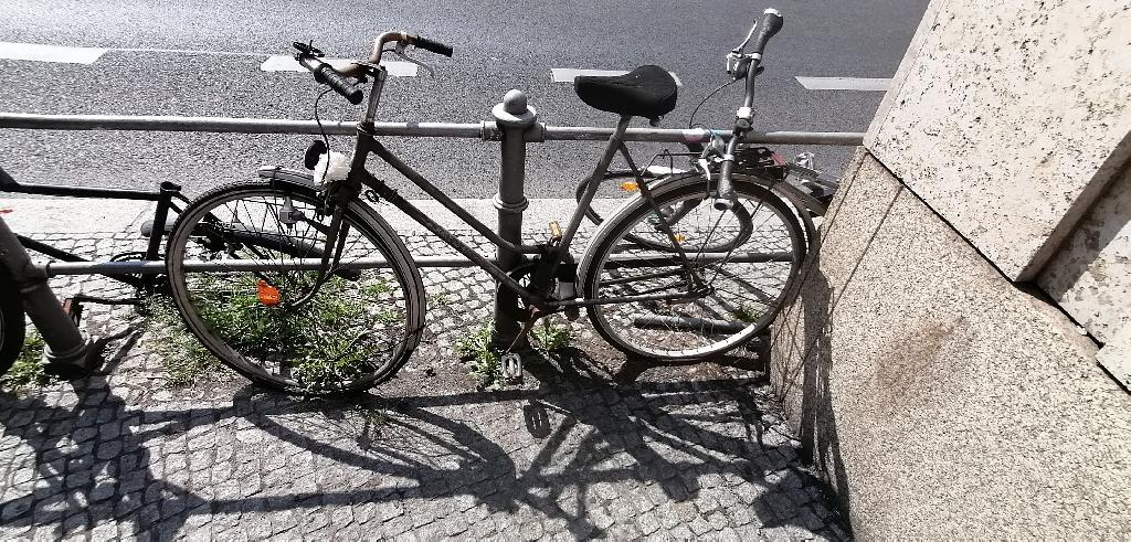Foto zur Meldung: Abfall - Schrottfahrräder pr