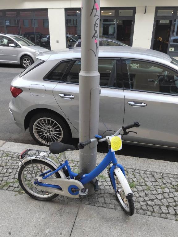 Foto zur Meldung: Abfall - Schrottfahrräder