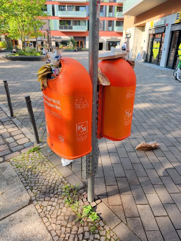 Foto zur Meldung: Abfall - Papierkörbe