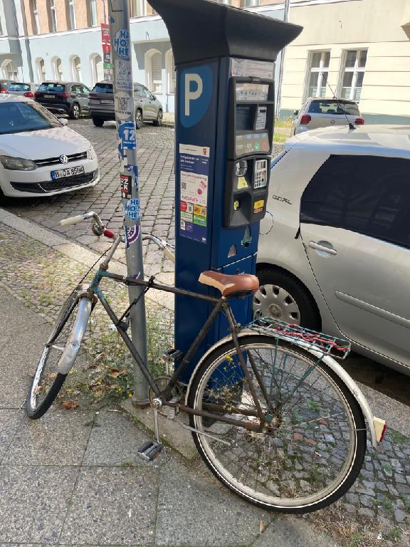 Foto zur Meldung: Abfall - Schrottfahrräder pr.