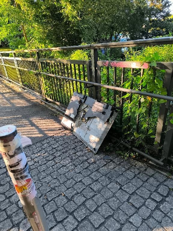 Foto zur Meldung: Abfall - Elektroschrott
