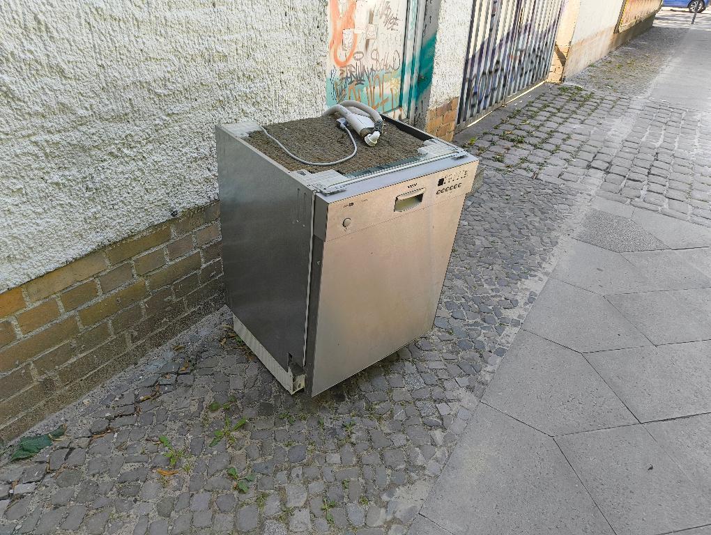 Foto zur Meldung: Abfall - Elektroschrott