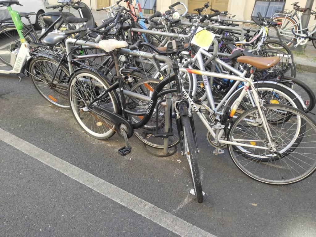 Foto zur Meldung: Abfall - Schrottfahrräder liste