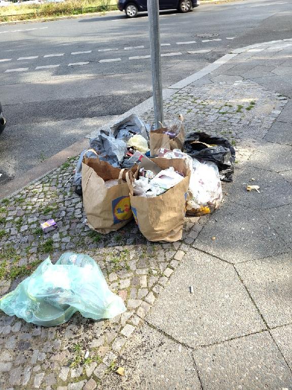 Foto zur Meldung: Abfall - Müllablagerung