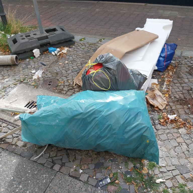 Foto zur Meldung: Abfall - Müllablagerung