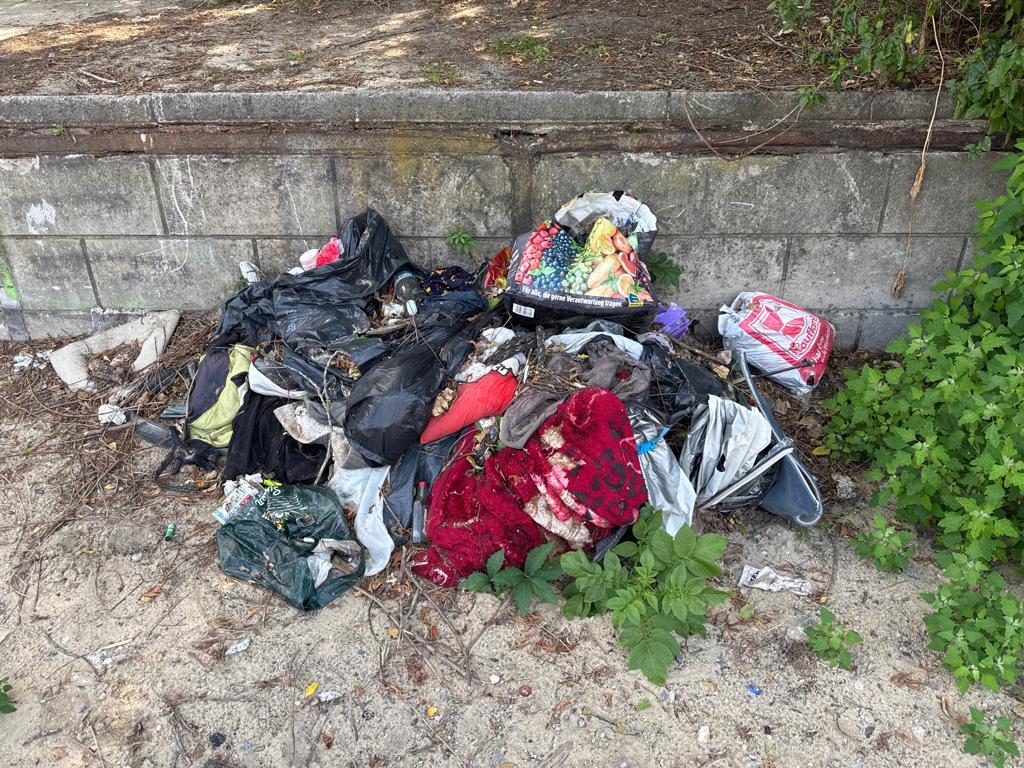 Foto zur Meldung: Abfall - Müllablagerung
