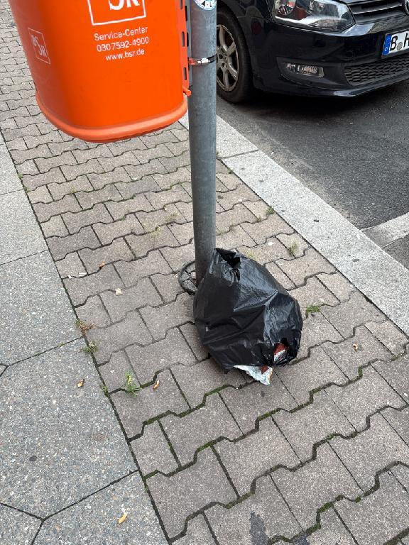 Foto zur Meldung: Abfall - Müllablagerung