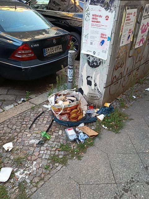 Foto zur Meldung: Abfall - Müllablagerung