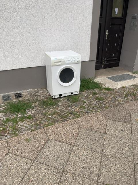 Foto zur Meldung: Abfall - Elektroschrott