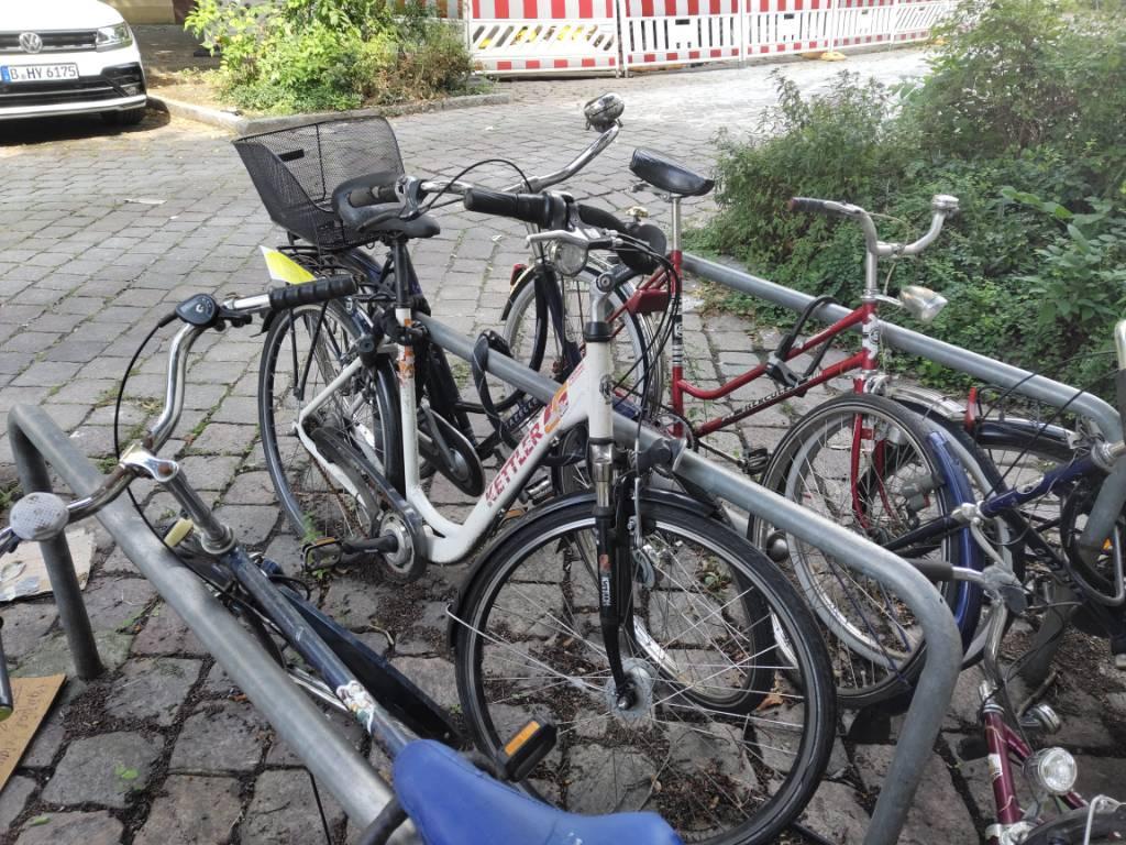 Foto zur Meldung: Abfall - Schrottfahrräder liste