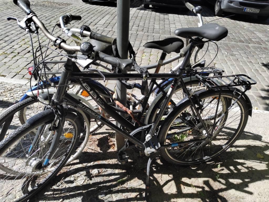 Foto zur Meldung: Abfall - Schrottfahrräder liste