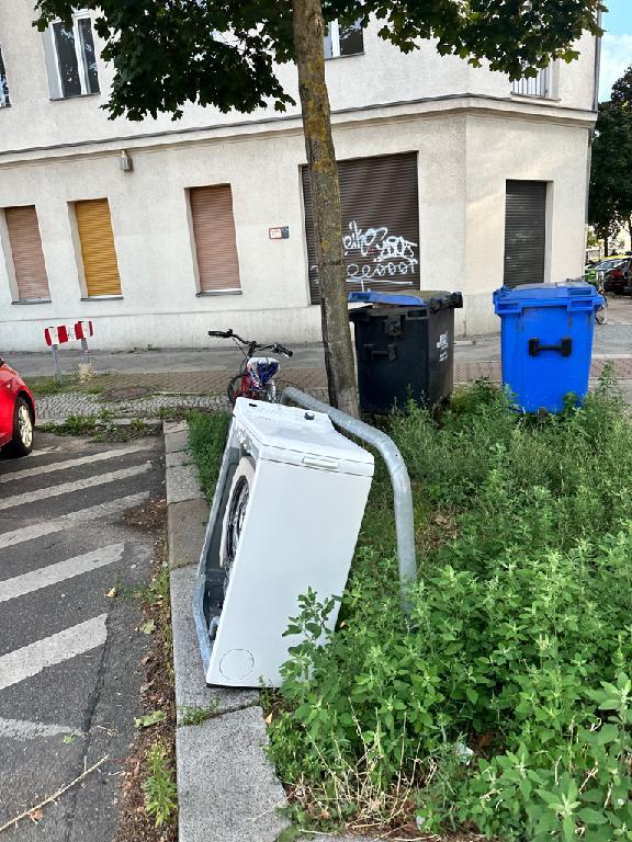 Foto zur Meldung: Abfall - Elektroschrott