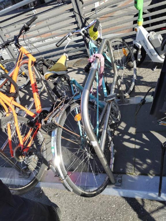 Foto zur Meldung: Abfall - Schrottfahrräder liste