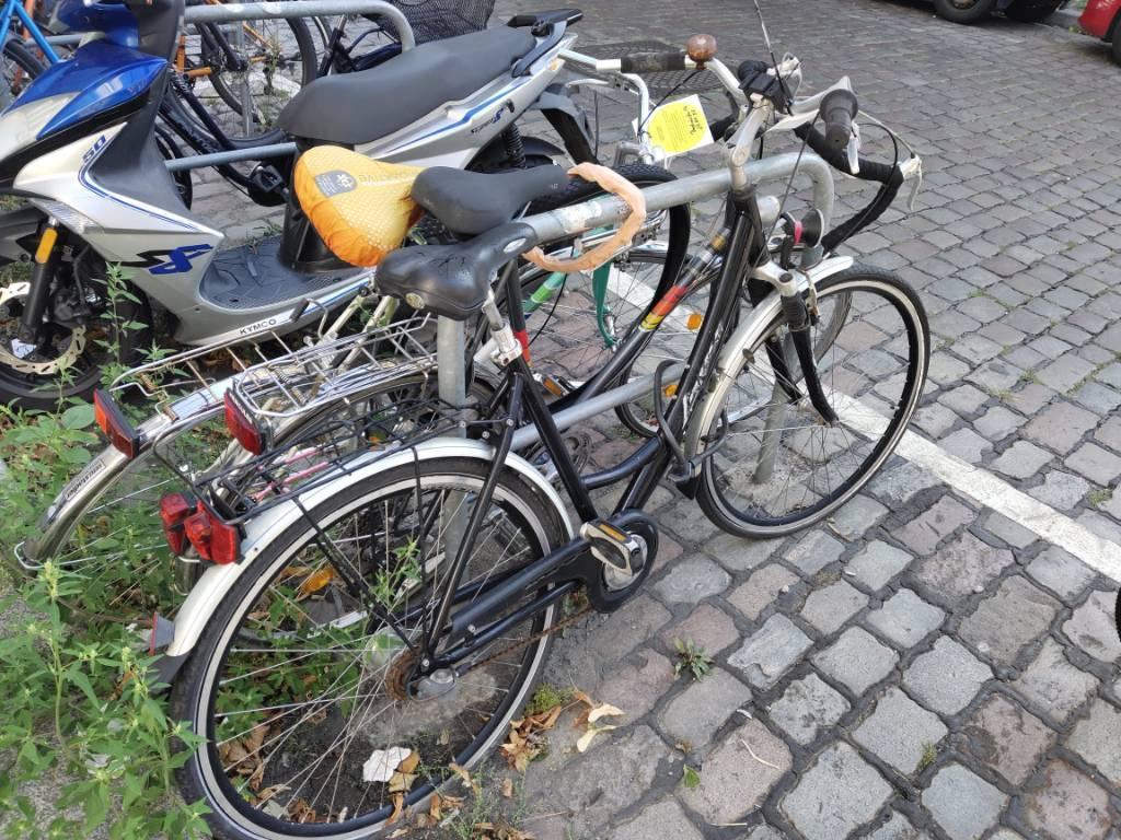 Foto zur Meldung: Abfall - Schrottfahrräder liste