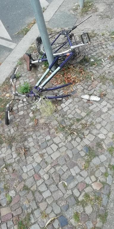 Foto zur Meldung: Abfall - Schrottfahrräder liste