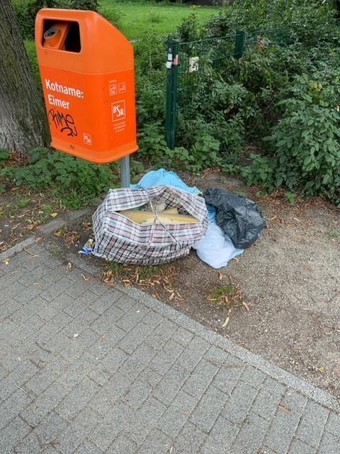 Foto zur Meldung: Abfall - Müllablagerung