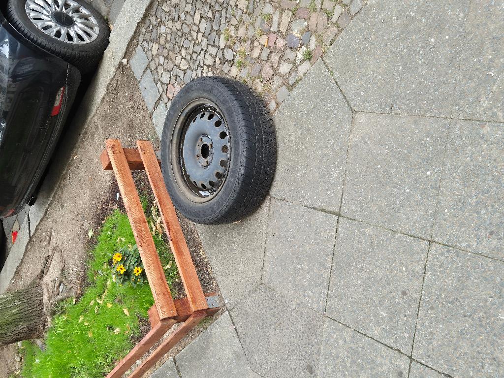 Foto zur Meldung: Abfall - Elektroschrott