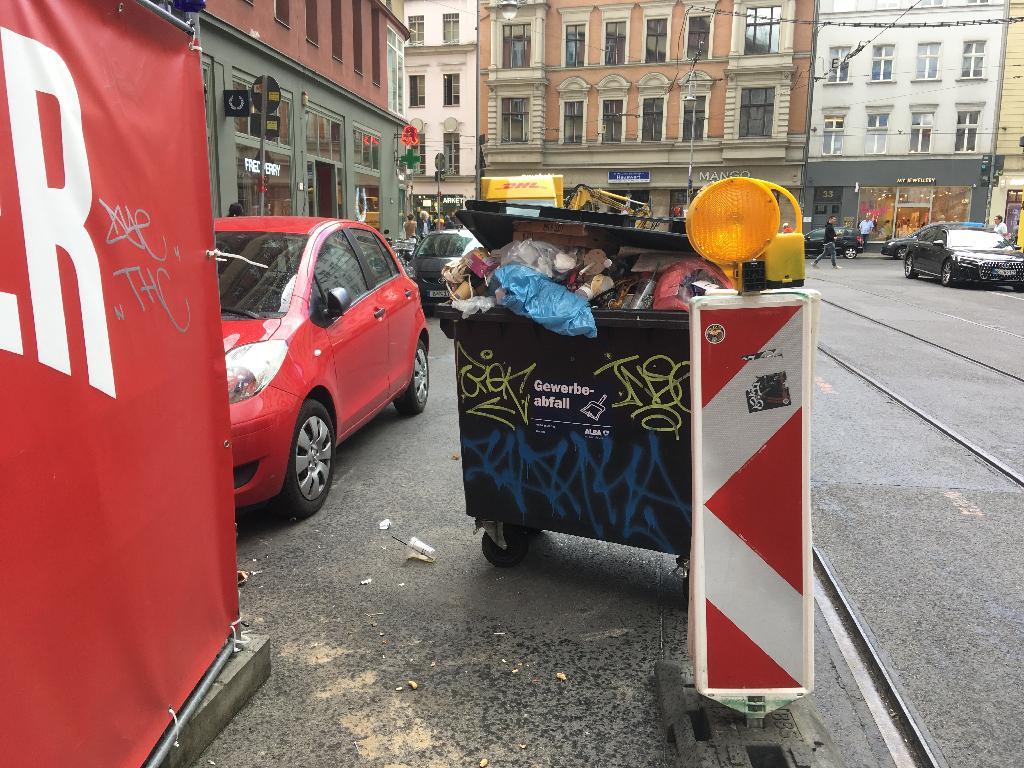 Foto zur Meldung: Sondernutzung - Abfallcontainer