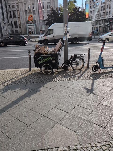 Foto zur Meldung: Abfall - Schrottfahrräder