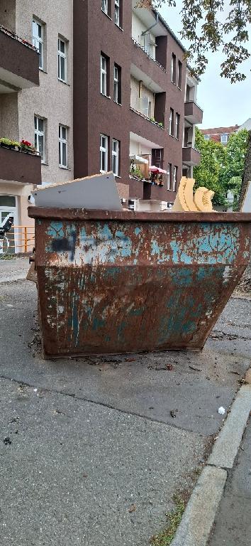 Foto zur Meldung: Sondernutzung - Bauschuttcontainer