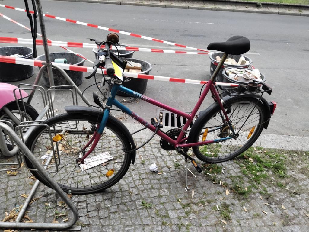 Foto zur Meldung: Abfall - Schrottfahrräder liste